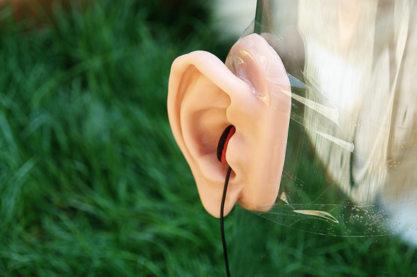 Thunderspace app uses binaural audio to create 3D space for your ears